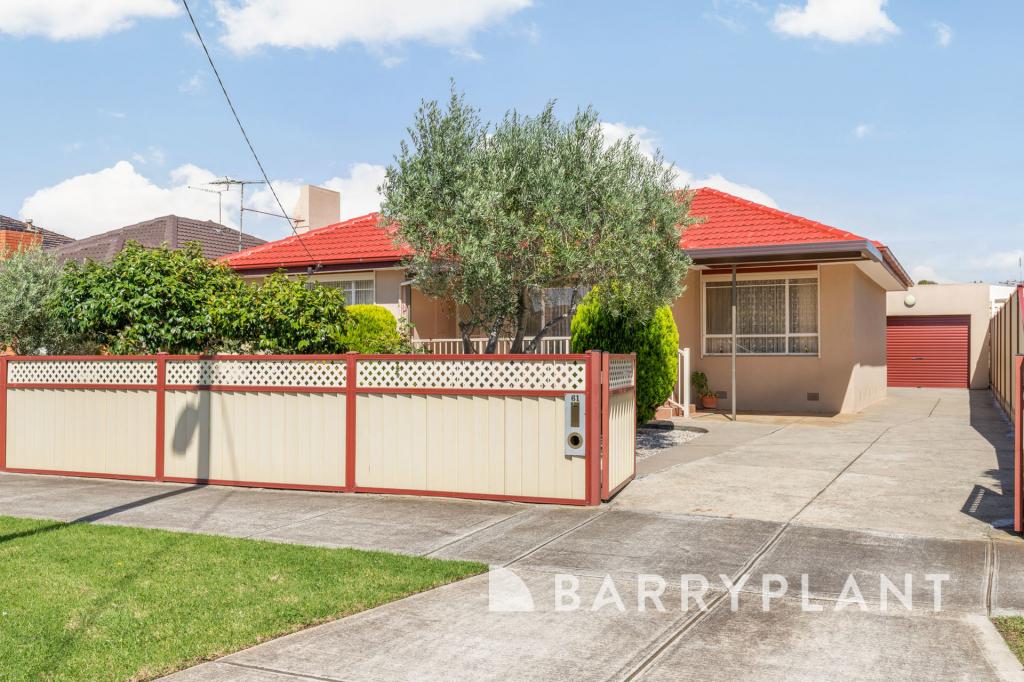 61 Leslie St, St Albans, VIC 3021