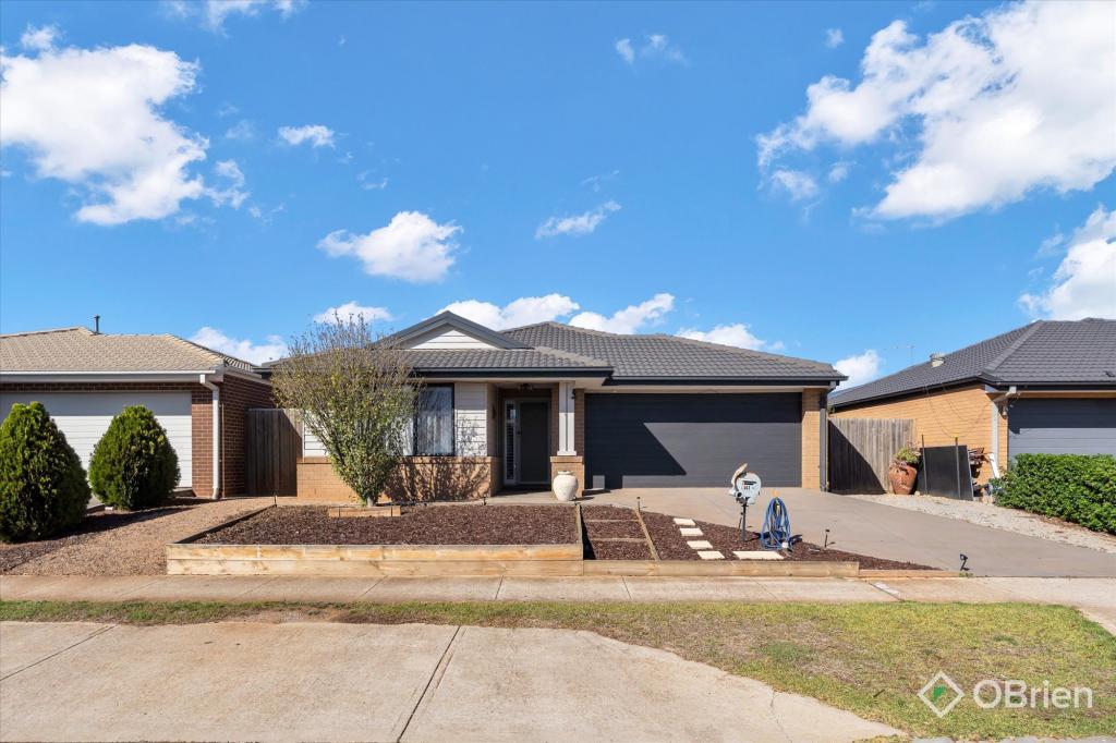 141 JAMES MELROSE DR, BROOKFIELD, VIC 3338