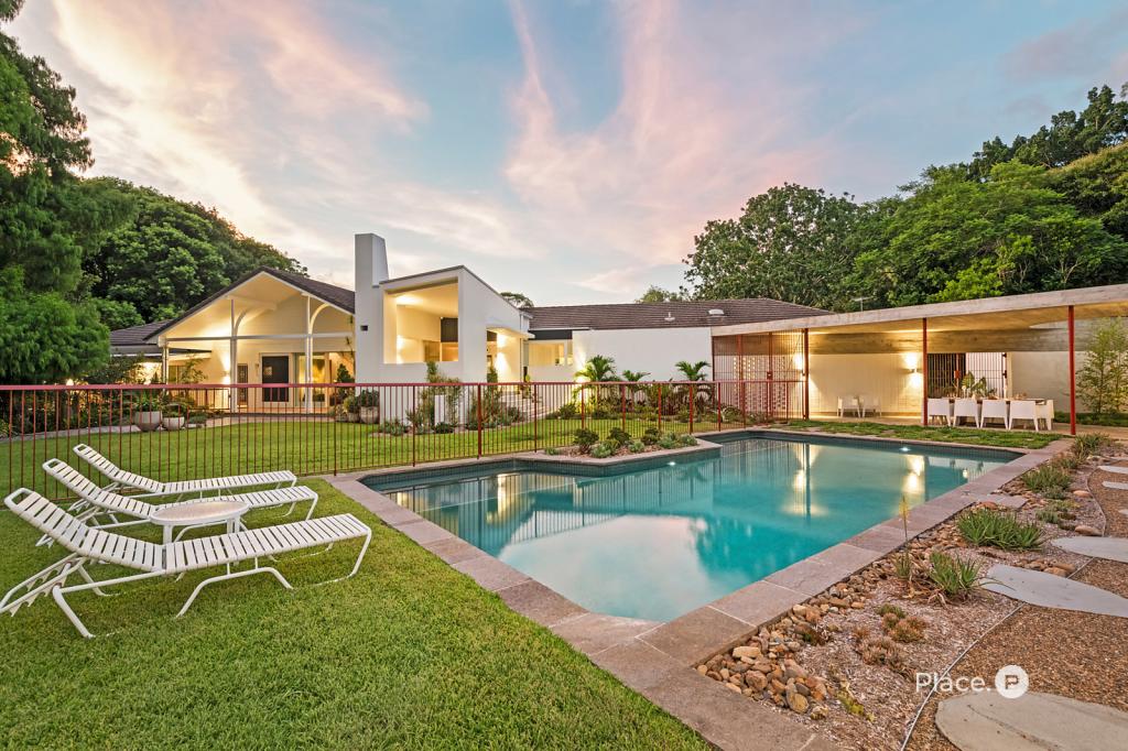 21 Tristania Rd, Chapel Hill, QLD 4069