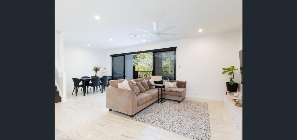 10/35 SMITH PL, CANNON HILL, QLD 4170