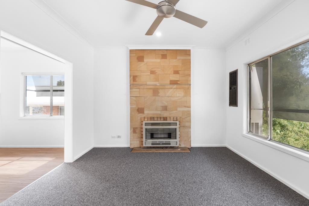 931 Padman Dr, West Albury, NSW 2640