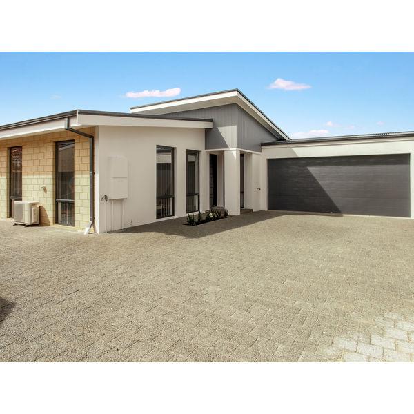 9b Faversham St, Beckenham, WA 6107