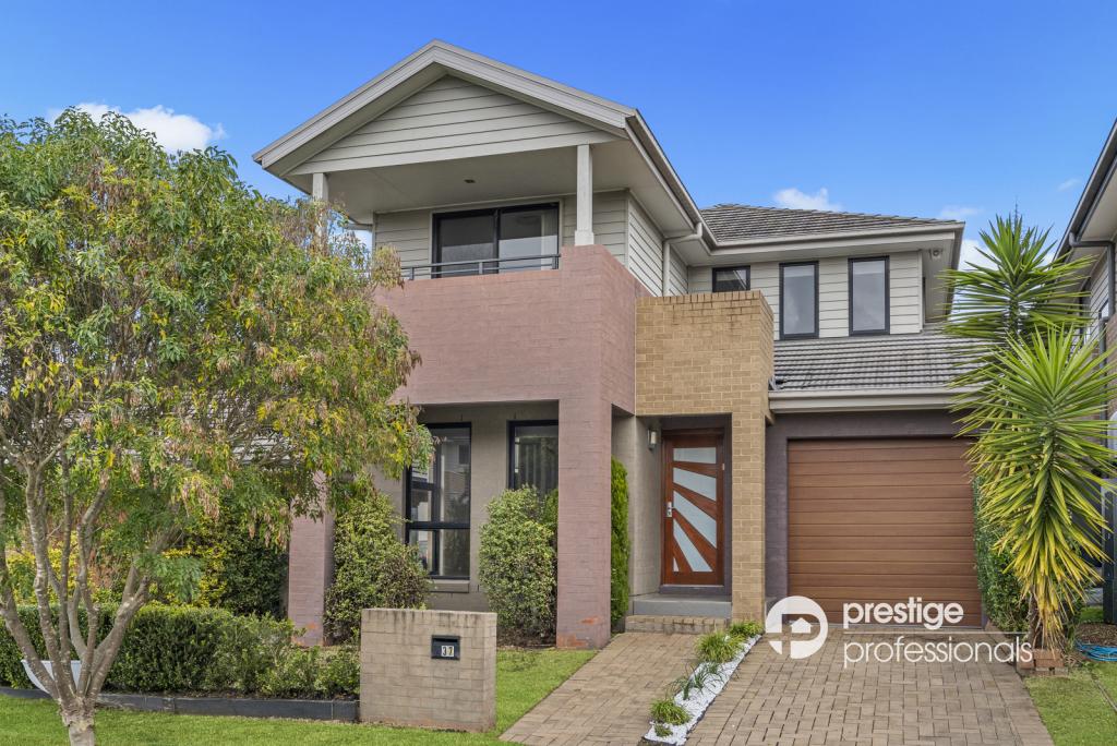 37 Schulten St, Moorebank, NSW 2170