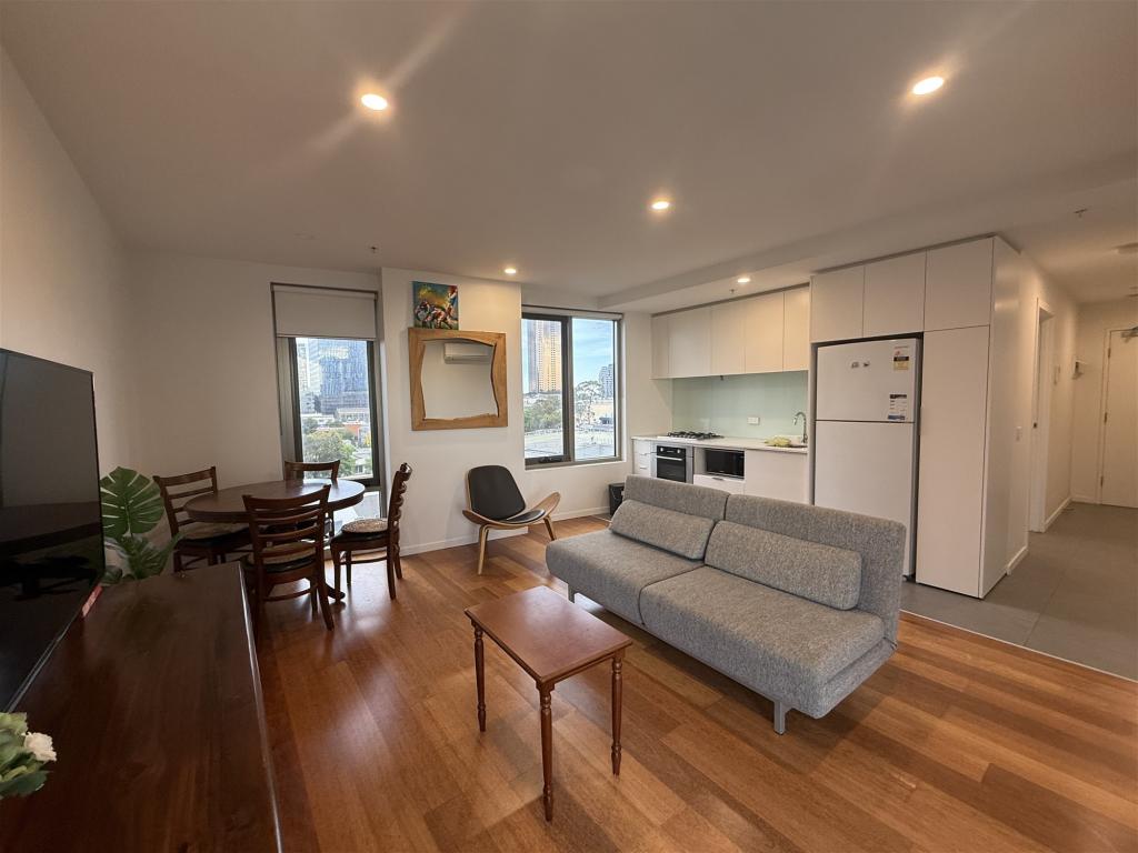 807/6-8 Wellington Rd, Box Hill, VIC 3128