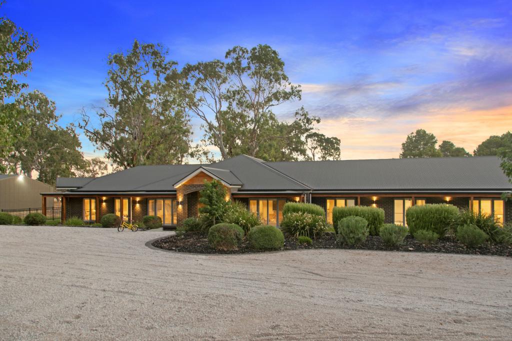 562 Balmoral Rd, Cockatoo Valley, SA 5351