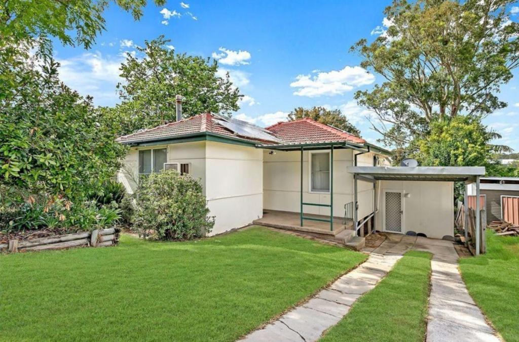 22 Rowley St, Seven Hills, NSW 2147