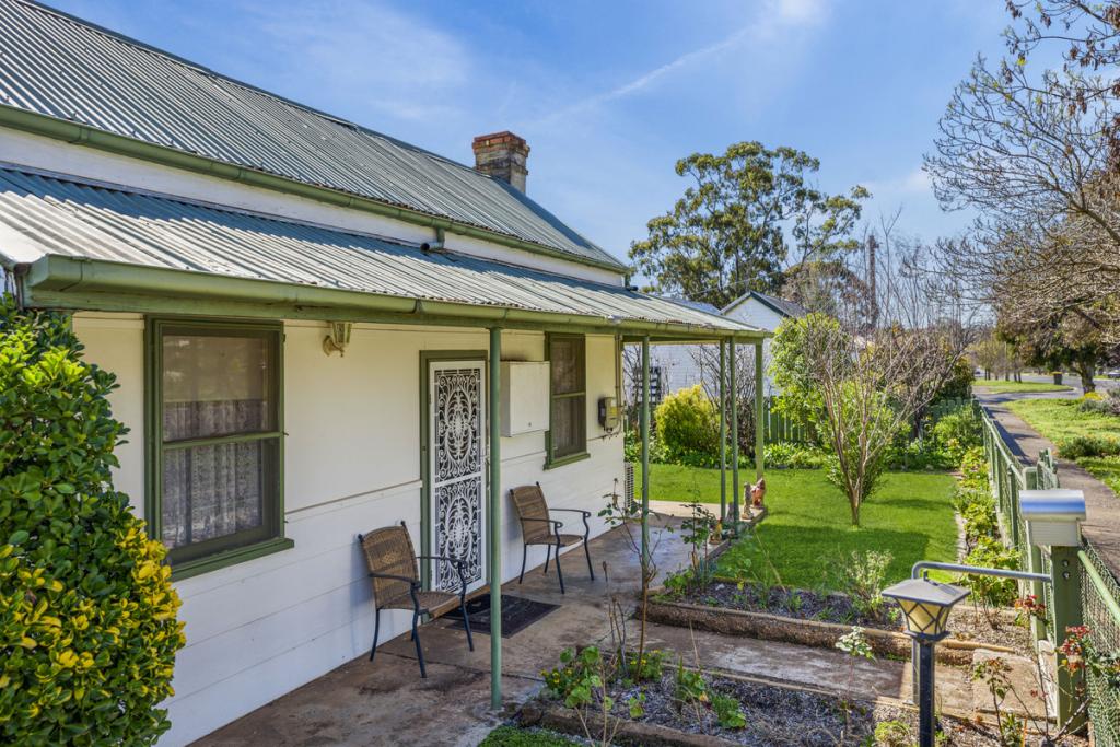 16 Reef St, Wedderburn, VIC 3518
