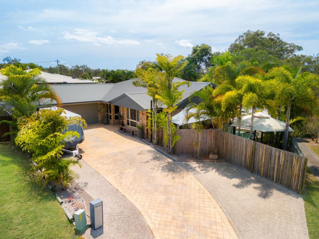 9 Karamea Cl, Clinton, QLD 4680