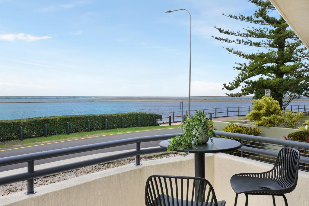 1/82 Esplanade, Golden Beach, QLD 4551