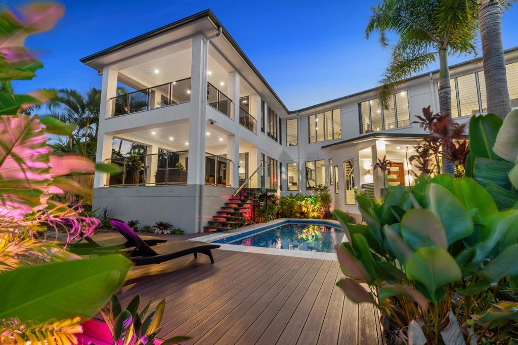 10 Crystal Waves Pl, Alexandra Headland, QLD 4572