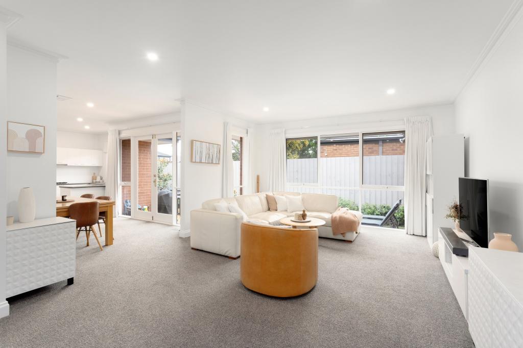 2/13 Caramar Ave, Brighton East, VIC 3187