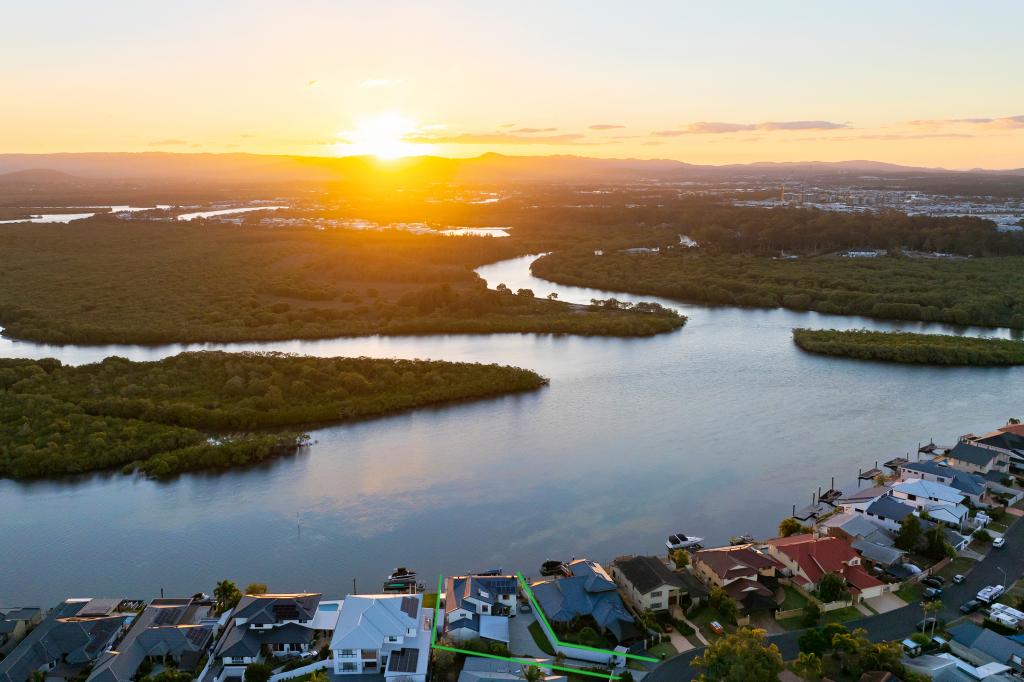 44 Tradewinds Ave, Paradise Point, QLD 4216
