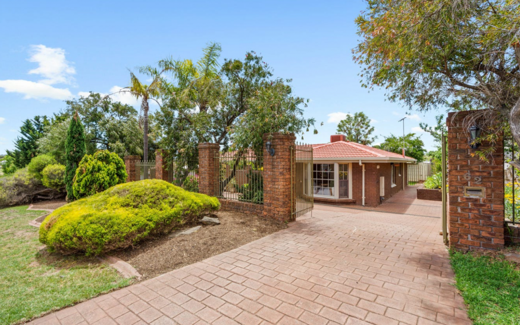 62 Young St, Reynella, SA 5161