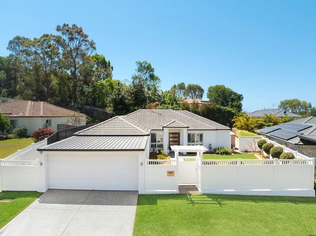 5 Hertford Cres, Mudgeeraba, QLD 4213