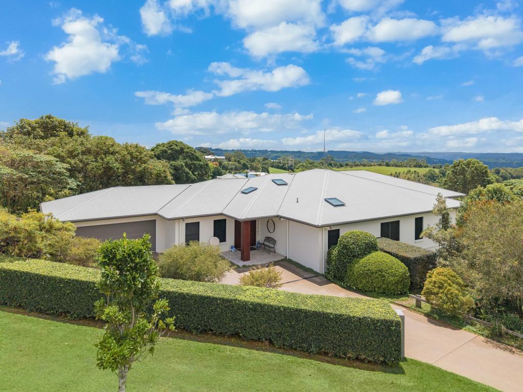 1 Curlew Ct, Maleny, QLD 4552
