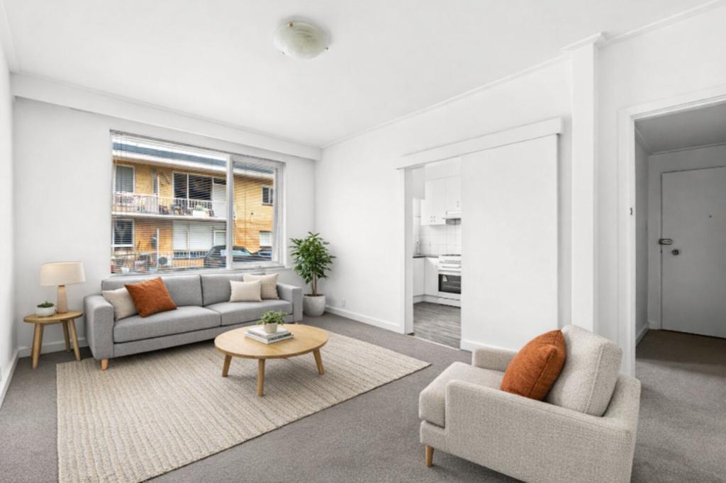 2/97 Westbury St, Balaclava, VIC 3183