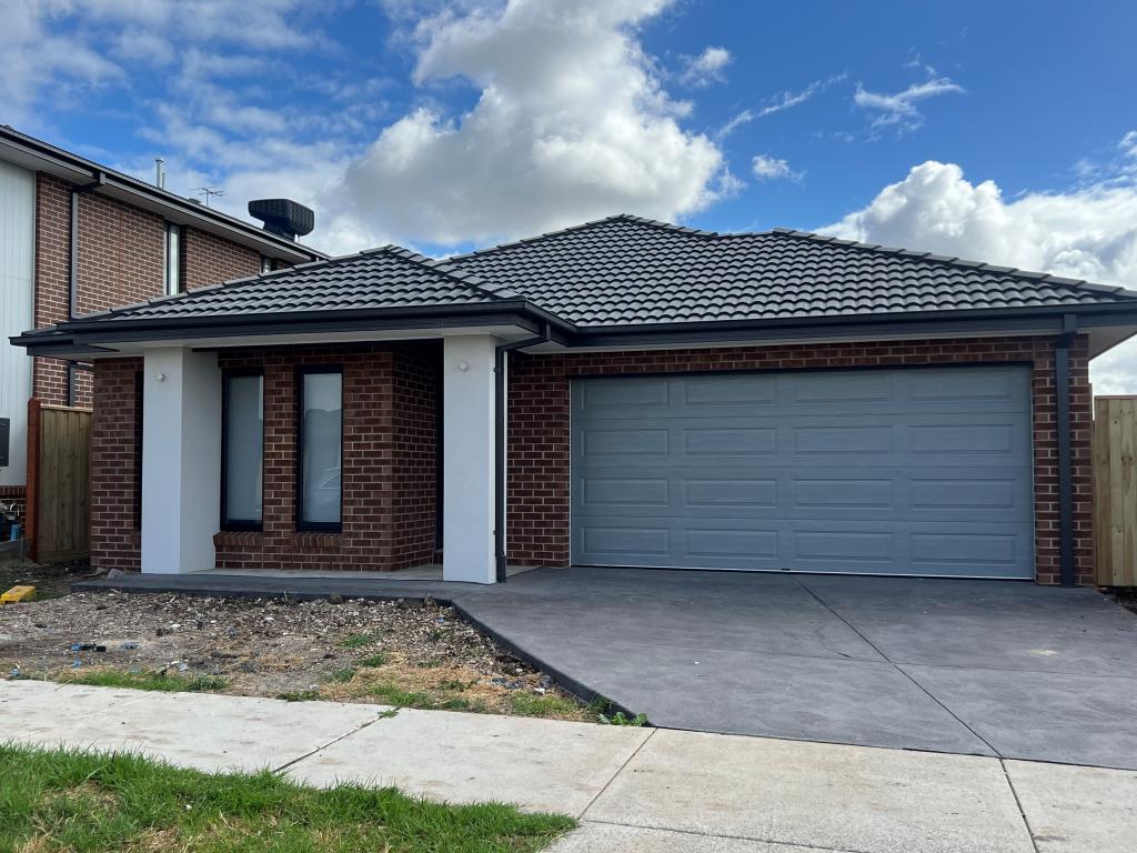 25 Guineas St, Cranbourne East, VIC 3977