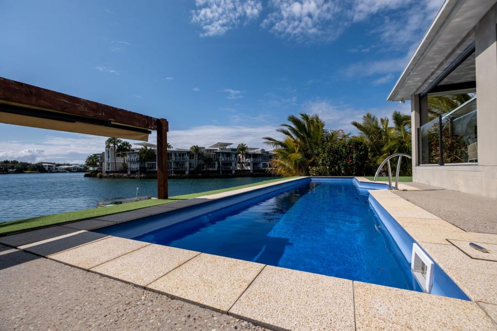 13 River Edge Ct, Twin Waters, QLD 4564