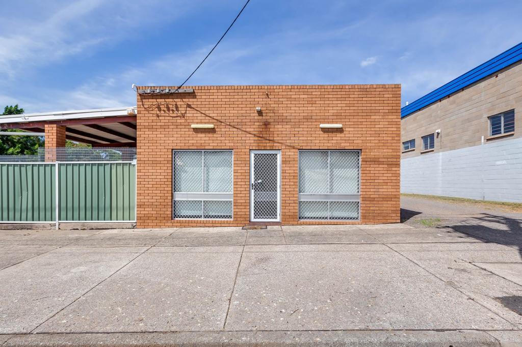 16 Landor St, Beresfield, NSW 2322