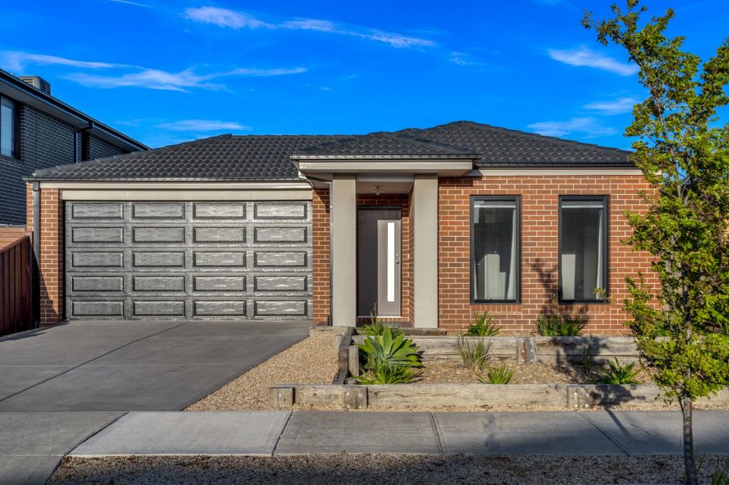 6 FEODORA ST, GREENVALE, VIC 3059