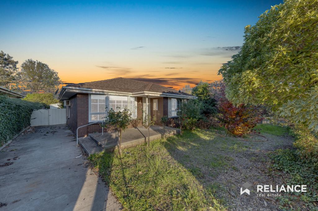 24 Marina Dr, Melton, VIC 3337