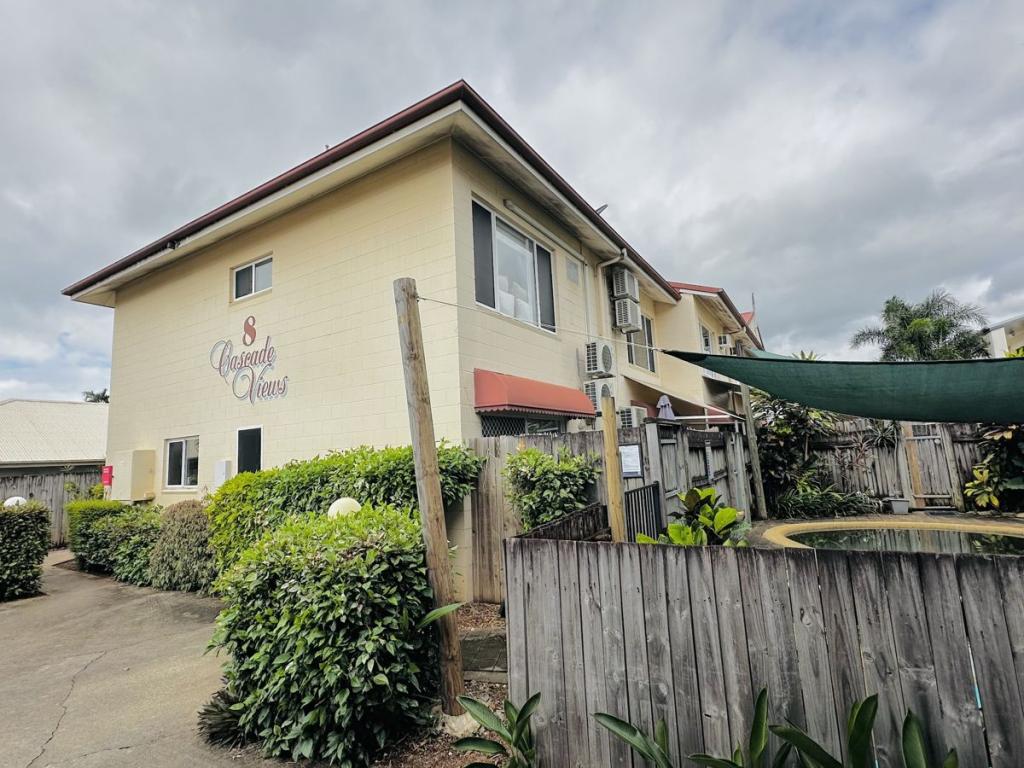 7/8 Short St, Redlynch, QLD 4870