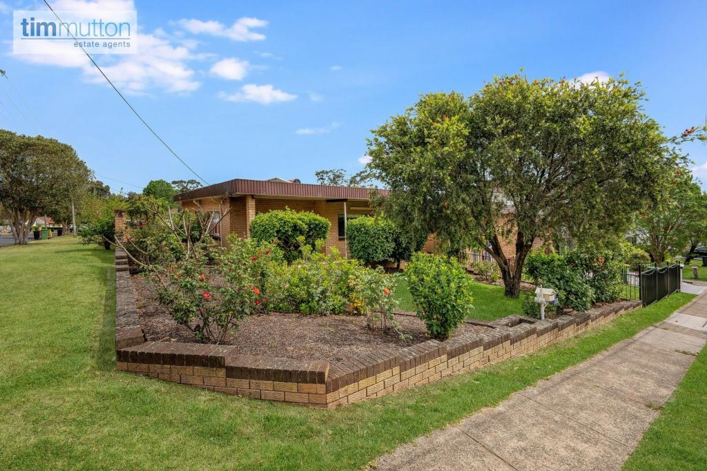 64 Lucas Rd, East Hills, NSW 2213