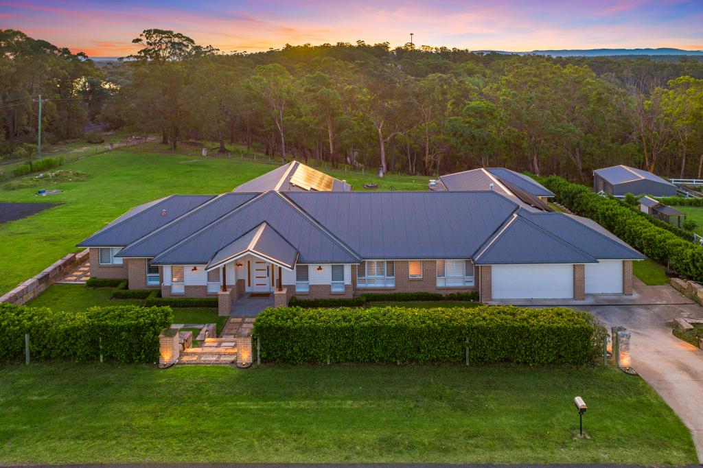 2 MOSS RDGE, SACKVILLE NORTH, NSW 2756