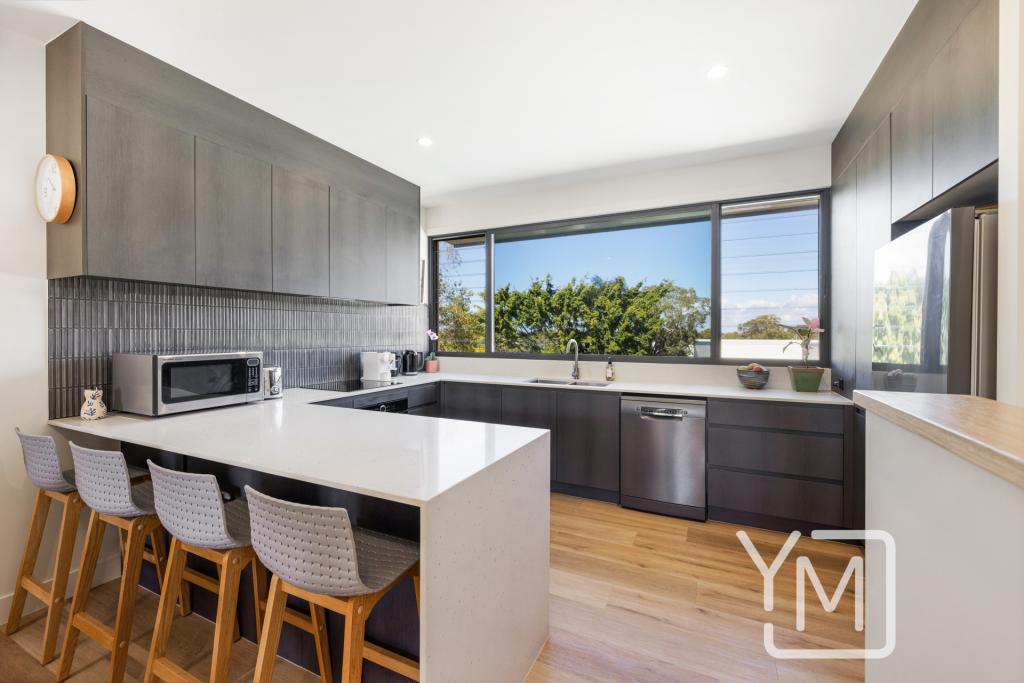 2/33 OSPREY ST, CALOUNDRA, QLD 4551