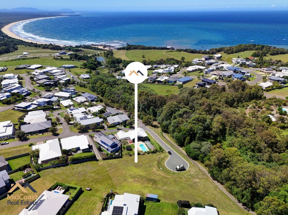 3 BALMORAL CL, RED HEAD, NSW 2430