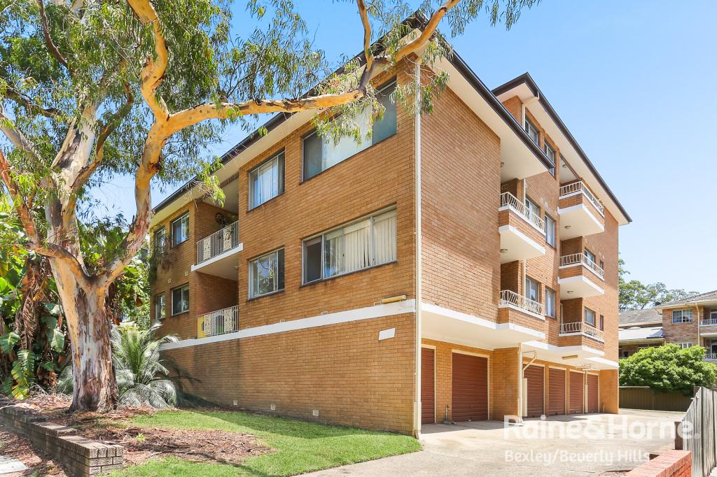 1/33 Bembridge St, Carlton, NSW 2218