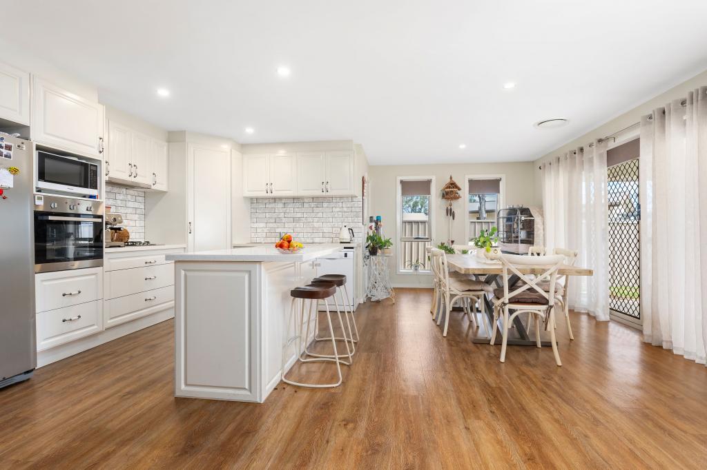 2/108 Pioneer Dr, Jindera, NSW 2642