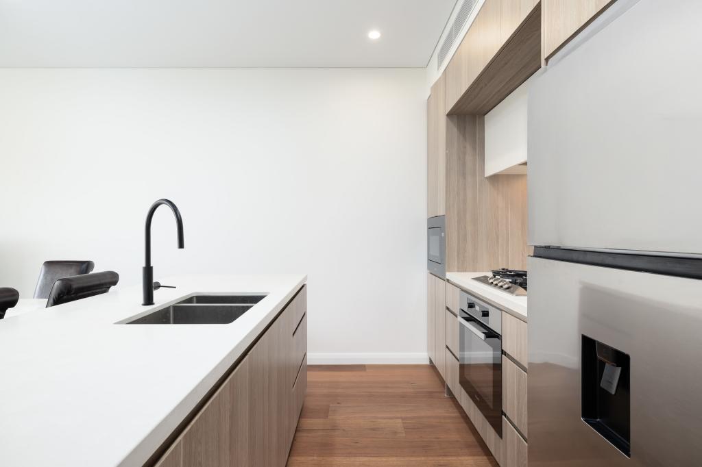 Level 4/89 John Whiteway Dr, Gosford, NSW 2250