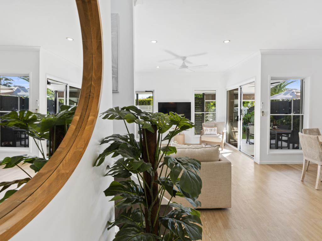 2/9 Boat St, Victoria Point, QLD 4165