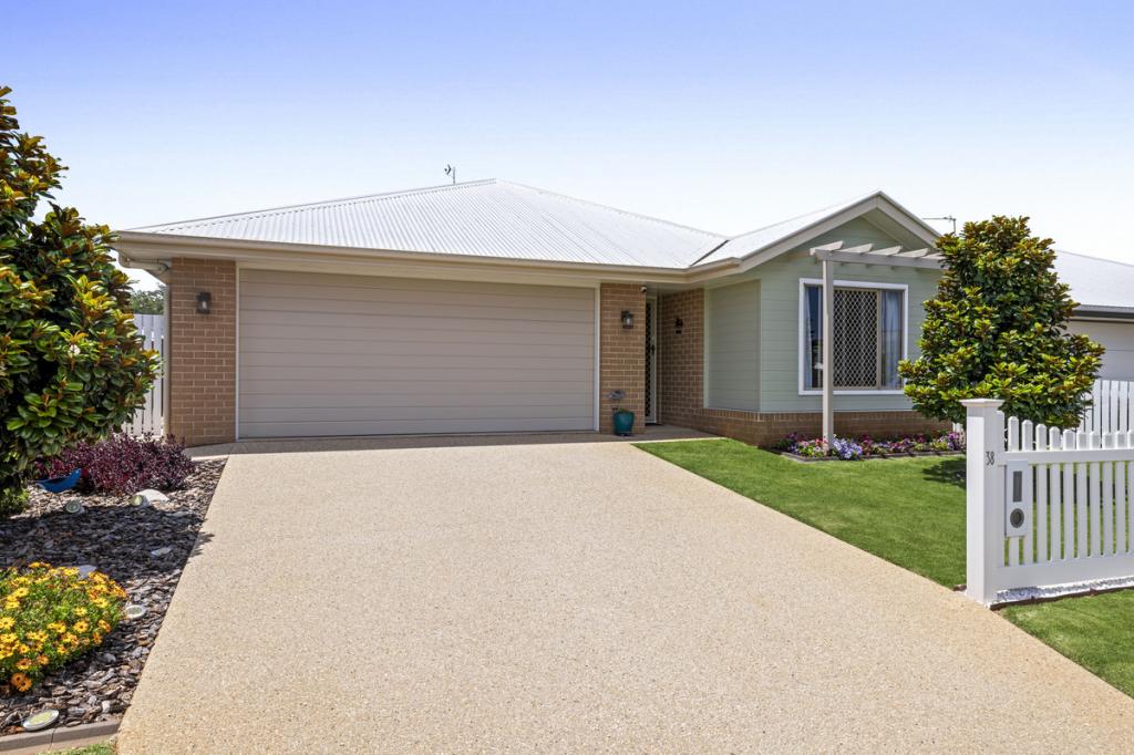 38 Crooke St, Highfields, QLD 4352
