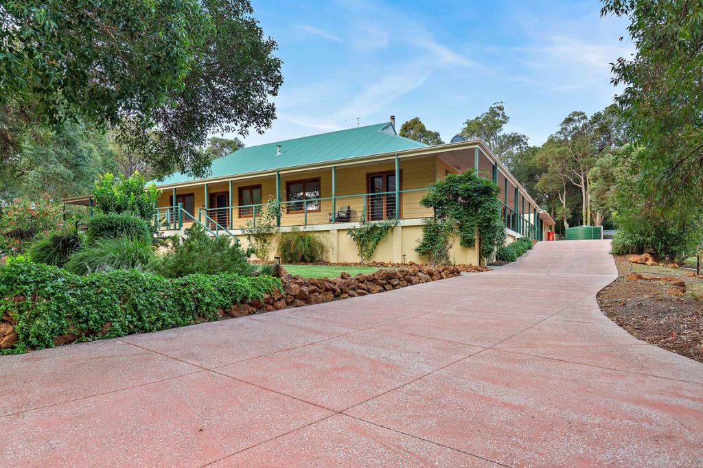 6 Sewell St, Bedfordale, WA 6112