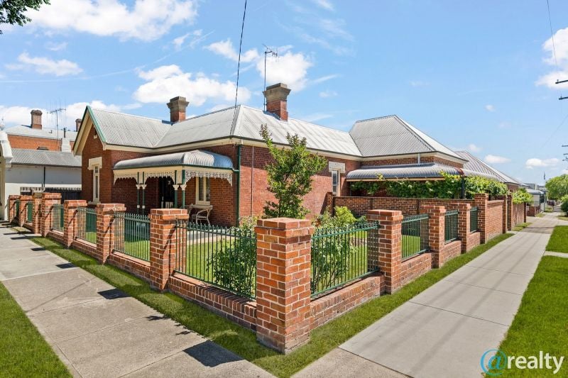 251 Russell St, Bathurst, NSW 2795