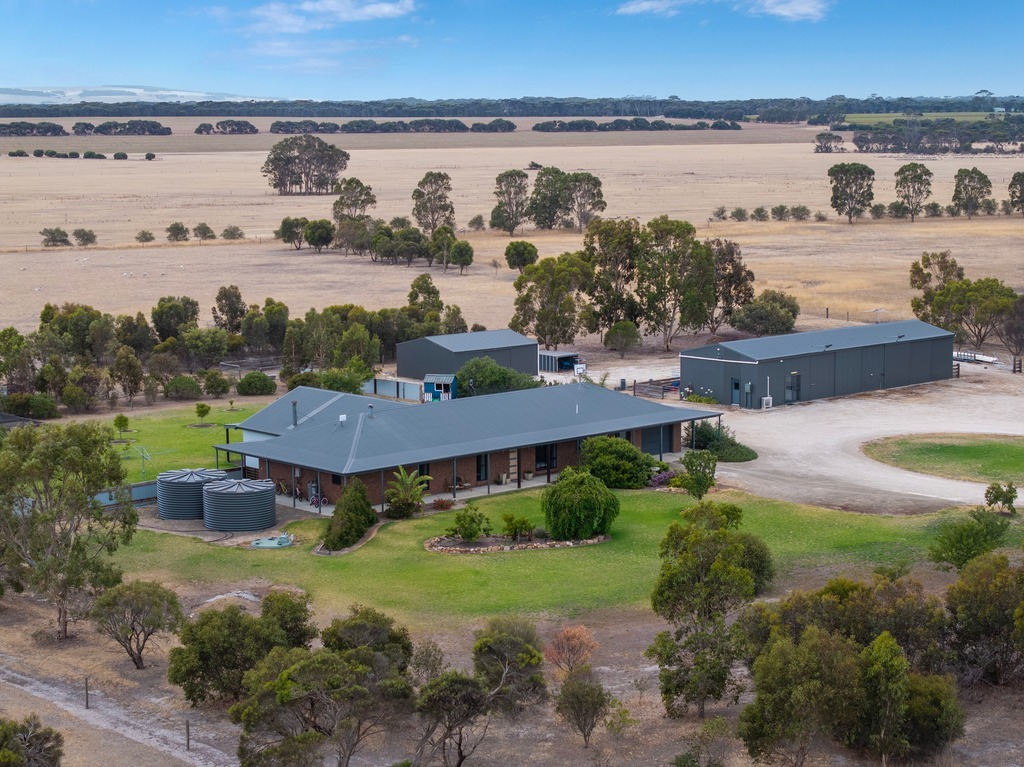 902 Playford Hwy, Menzies, SA 5223