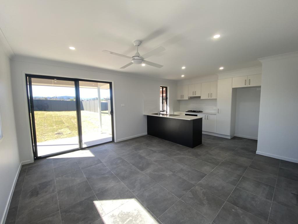 1/38 Cliffdale Pl, Kootingal, NSW 2352