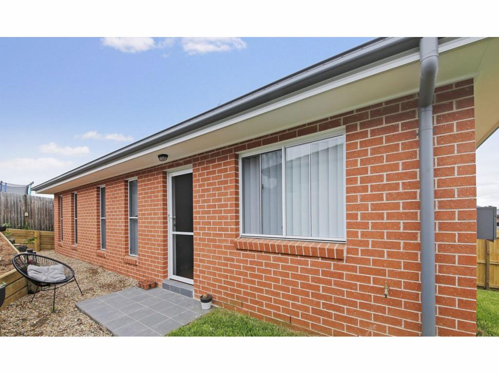 20a Furlong Dr, Currans Hill, NSW 2567