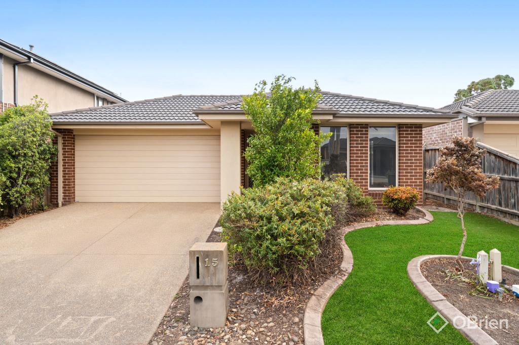 15 Howe Way, Cranbourne East, VIC 3977