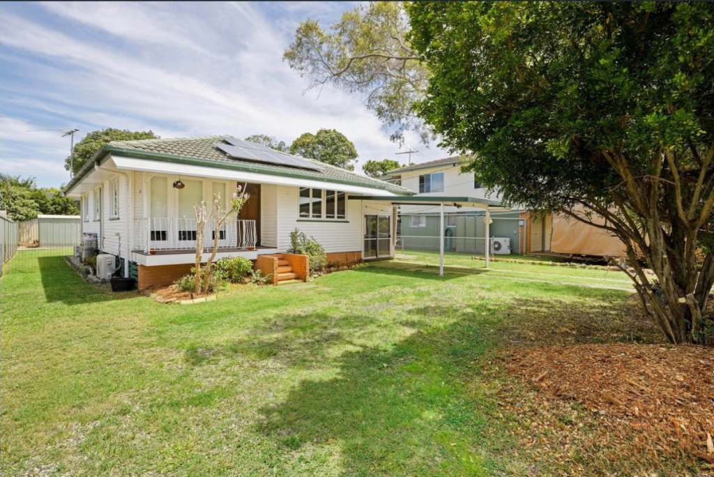 28 Bateman St, Strathpine, QLD 4500