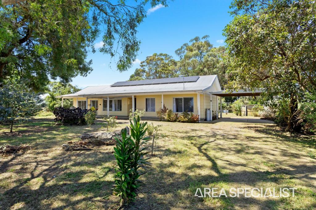 450 LITTLE RD, IONA, VIC 3815