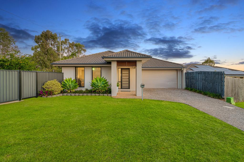 33 Bellthorpe Cct, Kallangur, QLD 4503