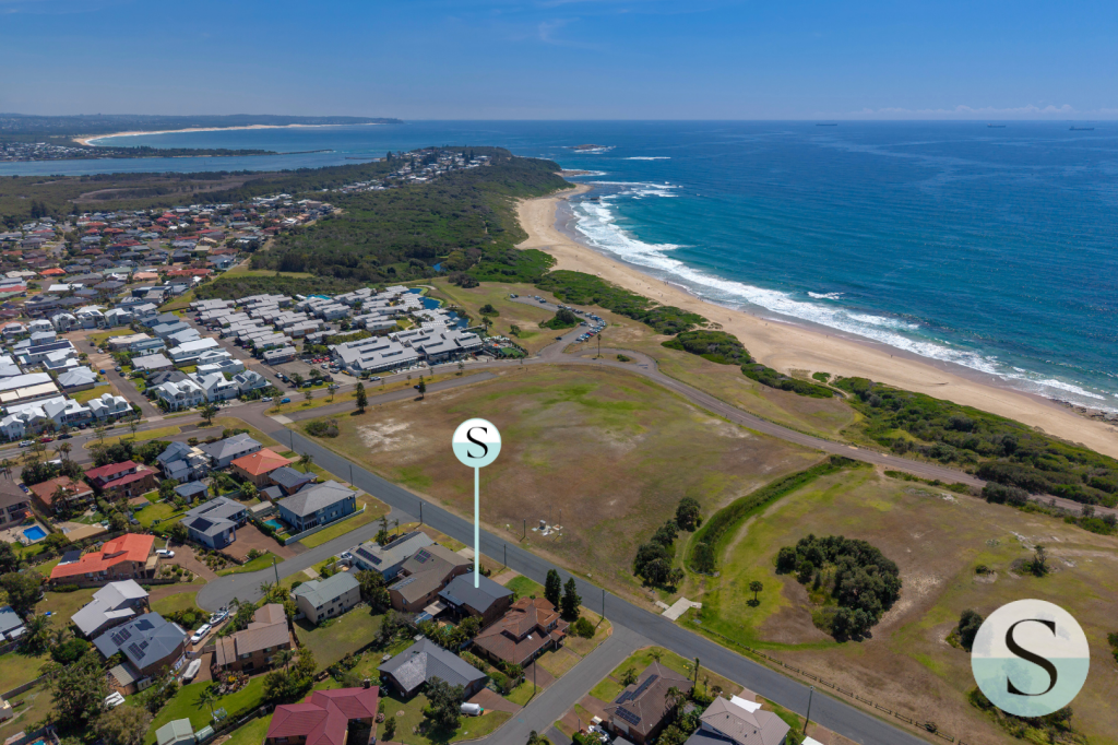 31 The Esplanade, Caves Beach, NSW 2281