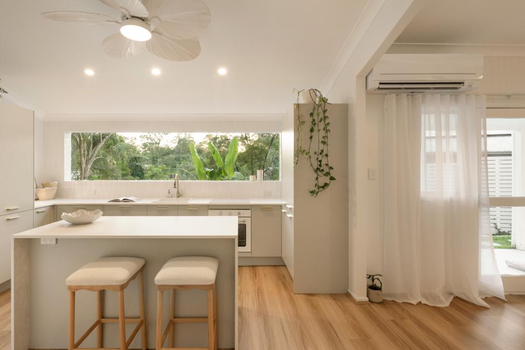 12 Jillian St, Chapel Hill, QLD 4069