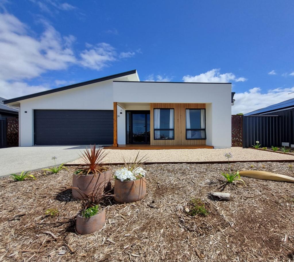 24 Victoria Pde, Hindmarsh Island, SA 5214