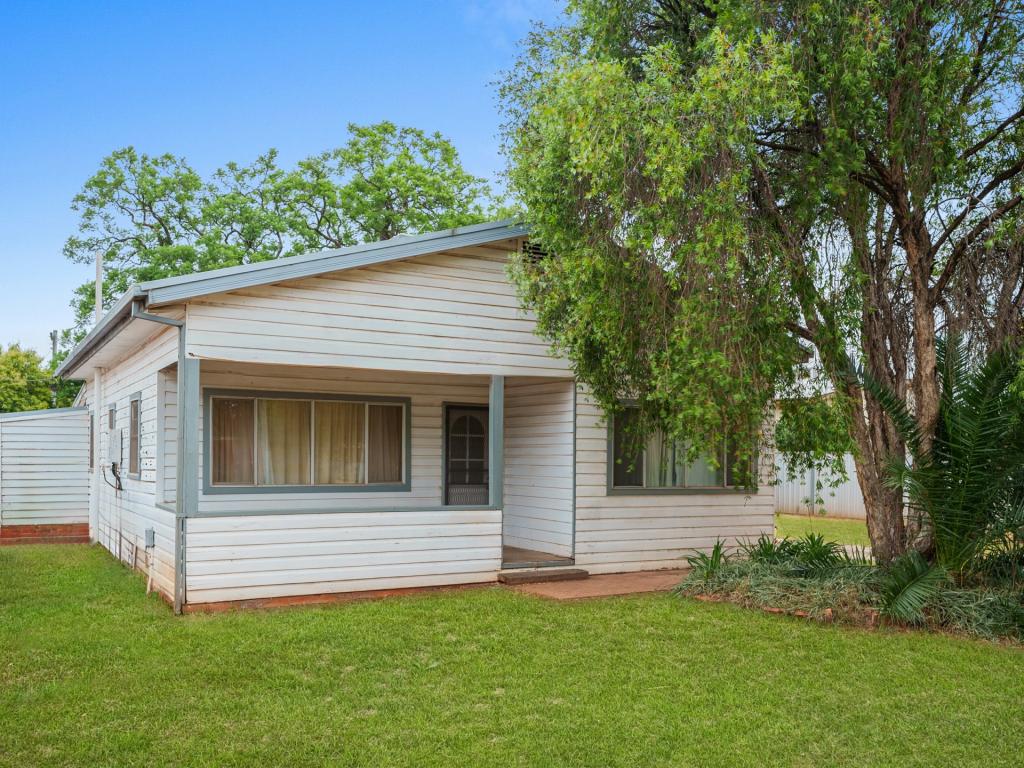 38 Bowditch Pl, Griffith, NSW 2680