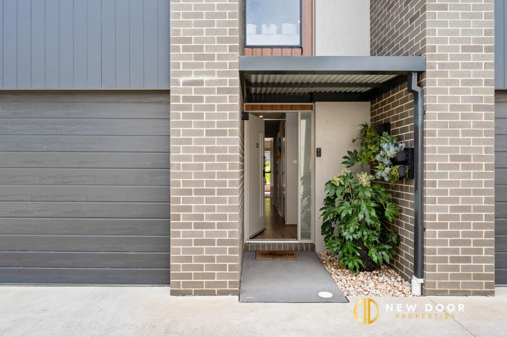 30/1 Bon Scott Cres, Moncrieff, ACT 2914