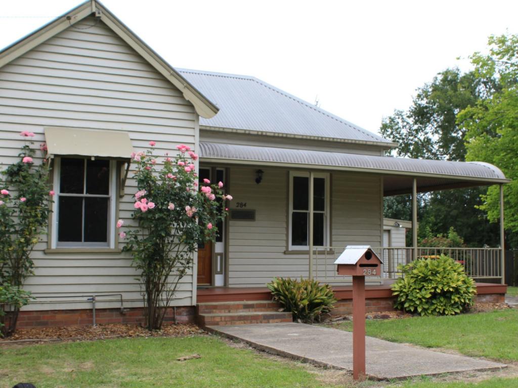 284 Bourke St, Glen Innes, NSW 2370